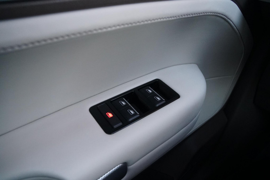 Aiways U5 63kWh Showroom + 360 CAMERA / VOORSTOELEN ELEKTRISCH / APPLE CARPLAY