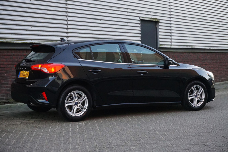 Ford Focus 1.0 EcoB.125pk Edition Business/Camera/Rijklaar prijs incl.Garantie.