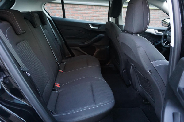 Ford Focus 1.0 EcoB.125pk Edition Business/Camera/Rijklaar prijs incl.Garantie.