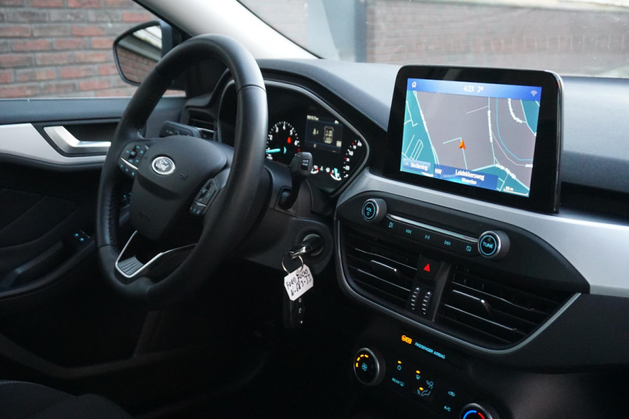 Ford Focus 1.0 EcoB.125pk Edition Business/Camera/Rijklaar prijs incl.Garantie.
