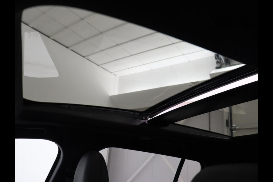 Ford FOCUS Wagon 1.0 EcoBoost Hybrid ST Line X Business