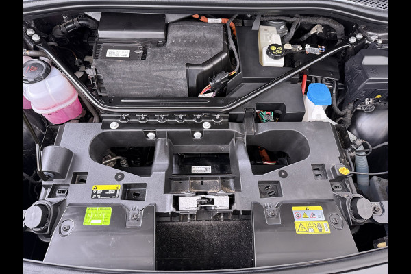 Volkswagen ID.4 Max 77kWh SOH 90% Warmtepomp Ergo Comfort Stoelen Trekhaak 360°Camera Panoramadak Adap.Cruise Navi Ecc Apple Carplay Android Aut Memory Stoel+Stuurverwarming Lmv 21" DAB Elek.Stoelen+Achterklep Voorruitverwarming Matrix Led Origineel Nederlandse Super Compleet! Auto Nieuwprijs  €57.932,-