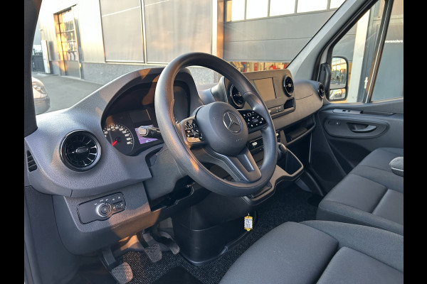 Mercedes-Benz Sprinter 317 CDI L2 H2 MBUX / 360 Camera / Navigatie / Cruise control / Airco / 270 Graden achterdeuren