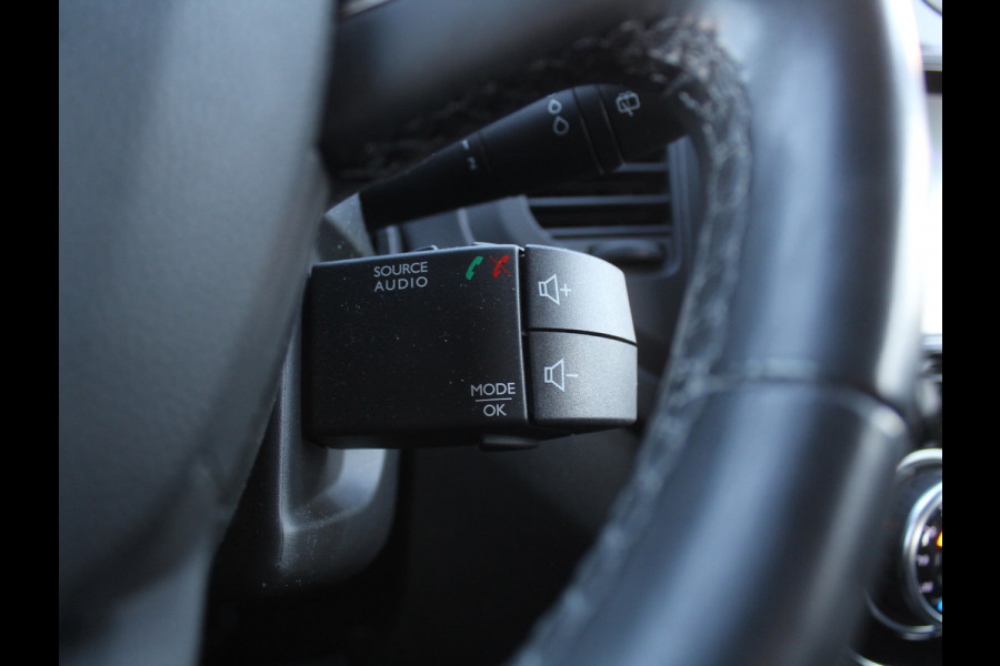 Renault Captur 0.9 TCe Intens CLIMATE | LED | CARPLAY | DAB | PDCA | CRUISE | LMV17 | NAVI