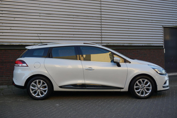 Renault Clio Estate 0.9 TCe Intens/Camera/Parkeerassistent/Metalliclak /Dealeronderhouden.