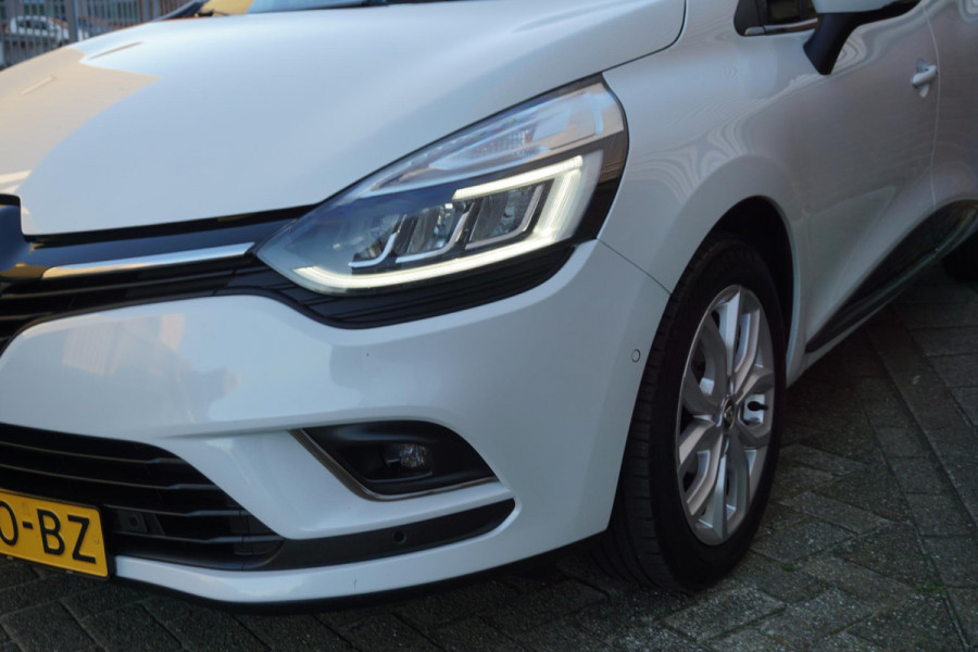Renault Clio Estate 0.9 TCe Intens/Camera/Parkeerassistent/Metalliclak /Dealeronderhouden.