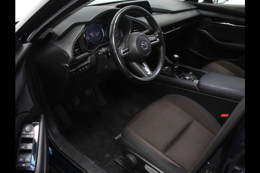 Mazda 3 2.0 e-SkyActiv-G M Hybrid 122 Comfort CLIMATE | CARPLAY | CAMERA | DAB | LED | TREKHAAK | HEAD-UP | STOEL/STUURVERW | LMV | ADAP