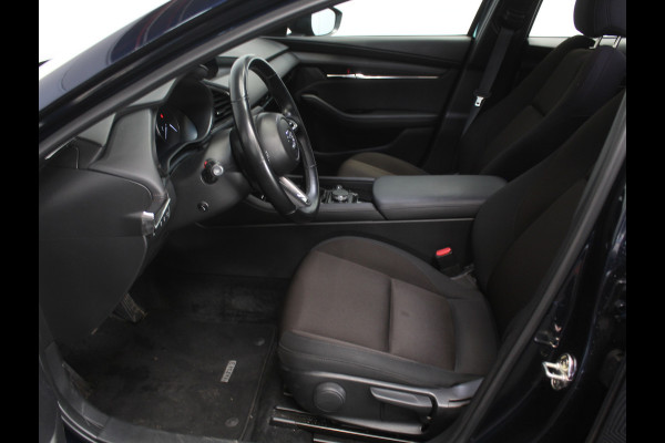 Mazda 3 2.0 e-SkyActiv-G M Hybrid 122 Comfort CLIMATE | CARPLAY | CAMERA | DAB | LED | TREKHAAK | HEAD-UP | STOEL/STUURVERW | LMV | ADAP