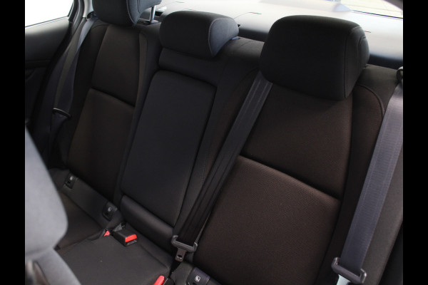 Mazda 3 2.0 e-SkyActiv-G M Hybrid 122 Comfort CLIMATE | CARPLAY | CAMERA | DAB | LED | TREKHAAK | HEAD-UP | STOEL/STUURVERW | LMV | ADAP