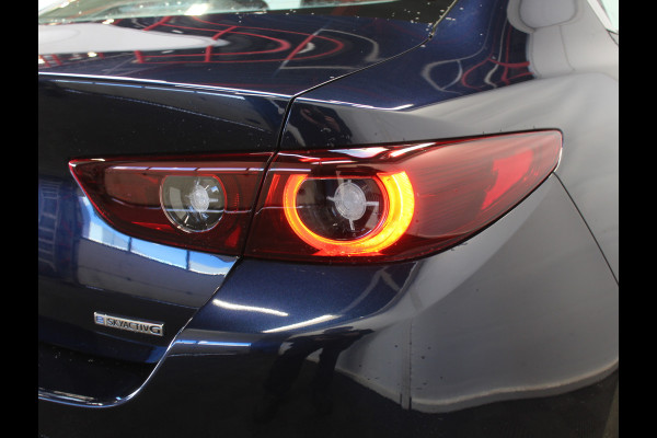 Mazda 3 2.0 e-SkyActiv-G M Hybrid 122 Comfort CLIMATE | CARPLAY | CAMERA | DAB | LED | TREKHAAK | HEAD-UP | STOEL/STUURVERW | LMV | ADAP