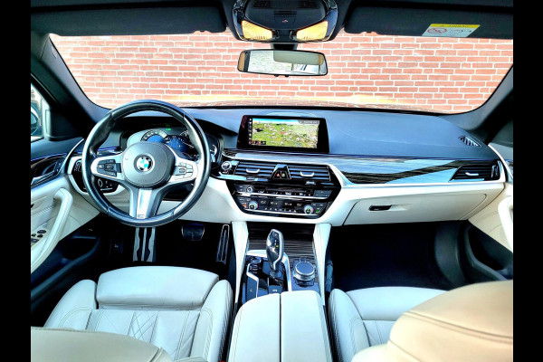 BMW 5 Serie 540i M-sport (2e eig. - NL - NAP!)