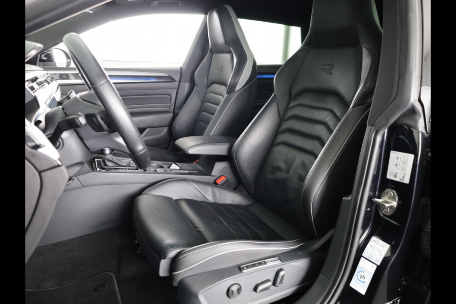 Volkswagen Arteon 1.4 TSI eHybrid R-Line Business 218 pk Automaat (DSG) | Navigatie | Panoramadak | Trekhaak (wegklapbaar) | Parkeersensoren (Park assist) | Rondomzicht camera | Lederen bekleding | Stoelverwarming v/a | R-Line |