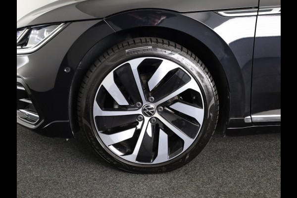 Volkswagen Arteon 1.4 TSI eHybrid R-Line Business 218 pk Automaat (DSG) | Navigatie | Panoramadak | Trekhaak (wegklapbaar) | Parkeersensoren (Park assist) | Rondomzicht camera | Lederen bekleding | Stoelverwarming v/a | R-Line |
