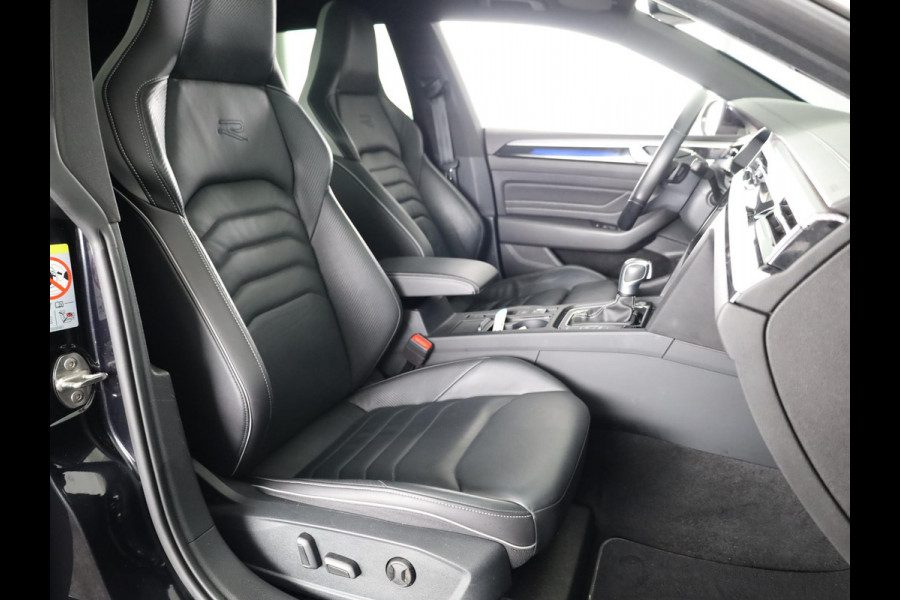 Volkswagen Arteon 1.4 TSI eHybrid R-Line Business 218 pk Automaat (DSG) | Navigatie | Panoramadak | Trekhaak (wegklapbaar) | Parkeersensoren (Park assist) | Rondomzicht camera | Lederen bekleding | Stoelverwarming v/a | R-Line |