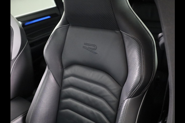 Volkswagen Arteon 1.4 TSI eHybrid R-Line Business 218 pk Automaat (DSG) | Navigatie | Panoramadak | Trekhaak (wegklapbaar) | Parkeersensoren (Park assist) | Rondomzicht camera | Lederen bekleding | Stoelverwarming v/a | R-Line |