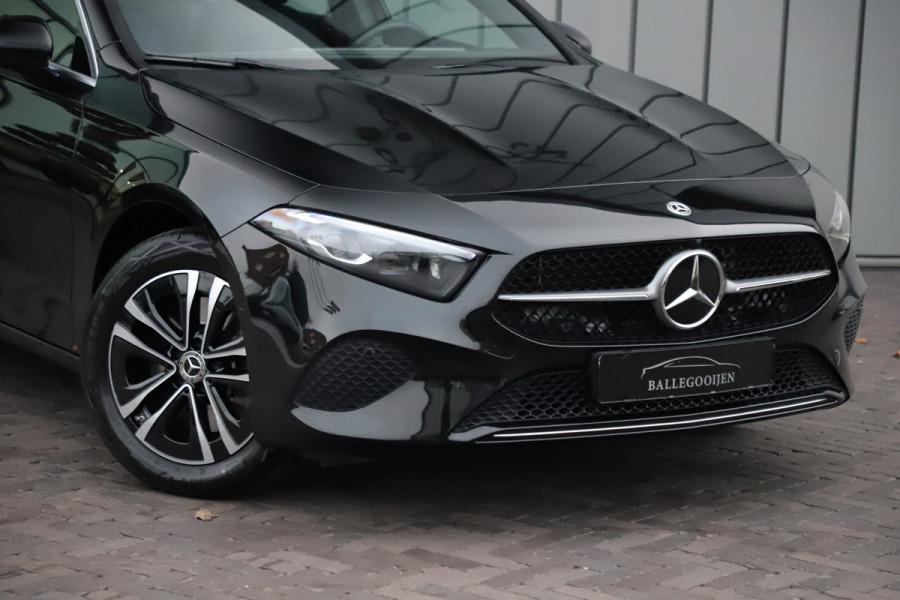 Mercedes-Benz A-Klasse 250e Business Solution | 218PK | Pano | Multibeam | Widescreen | Stoel/Stuurwielverw. | Distronic+ | Standkachel |