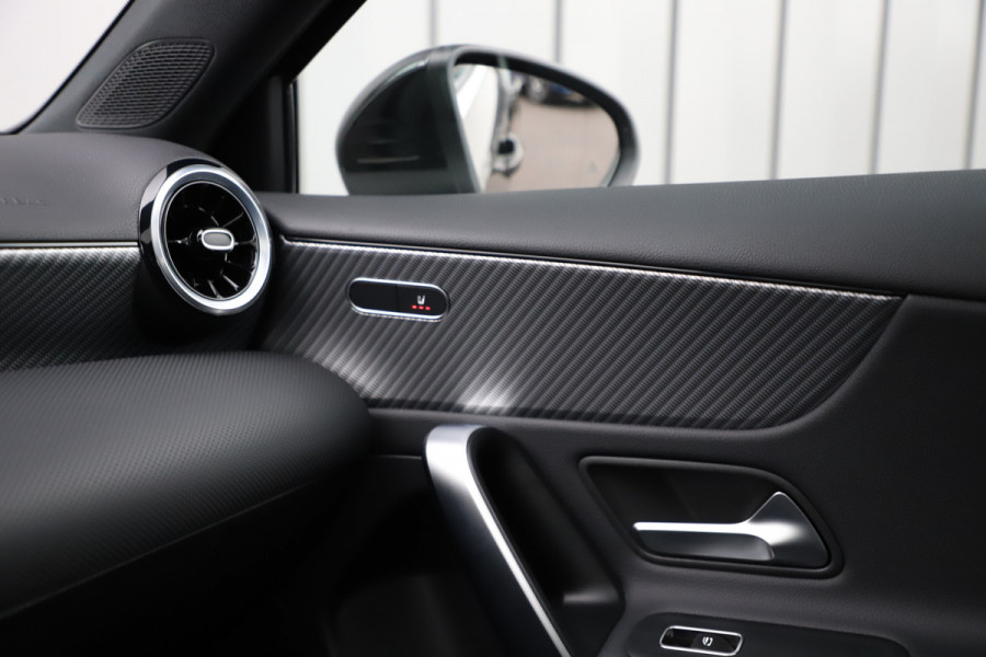 Mercedes-Benz A-Klasse 250e Business Solution | 218PK | Pano | Multibeam | Widescreen | Stoel/Stuurwielverw. | Distronic+ | Standkachel |