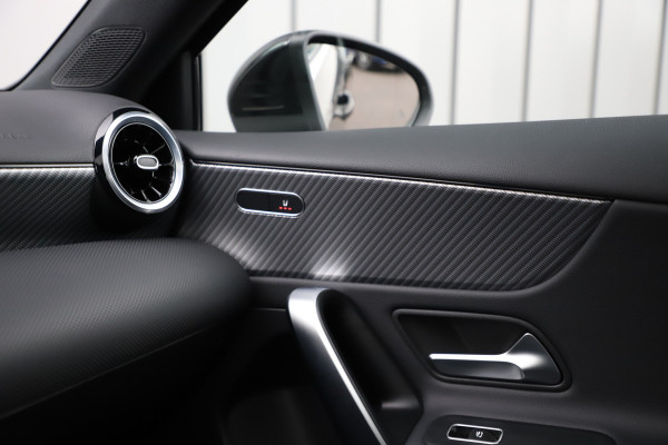 Mercedes-Benz A-Klasse 250e Business Solution | 218PK | Pano | Multibeam | Widescreen | Stoel/Stuurwielverw. | Distronic+ | Standkachel |