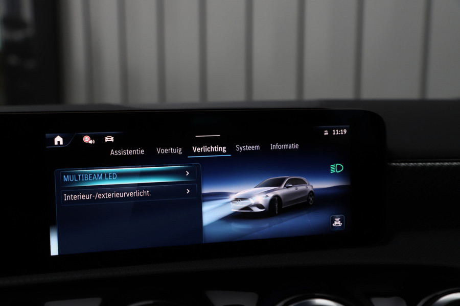Mercedes-Benz A-Klasse 250e Business Solution | 218PK | Pano | Multibeam | Widescreen | Stoel/Stuurwielverw. | Distronic+ | Standkachel |