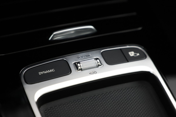 Mercedes-Benz A-Klasse 250e Business Solution | 218PK | Pano | Multibeam | Widescreen | Stoel/Stuurwielverw. | Distronic+ | Standkachel |