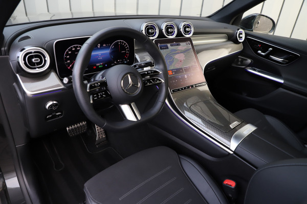 Mercedes-Benz GLC 300e AMG 4-Matic | 313PK | Pano | Burmester | Sfeerverlichting | Digital-light | Distronic+ | Memory |