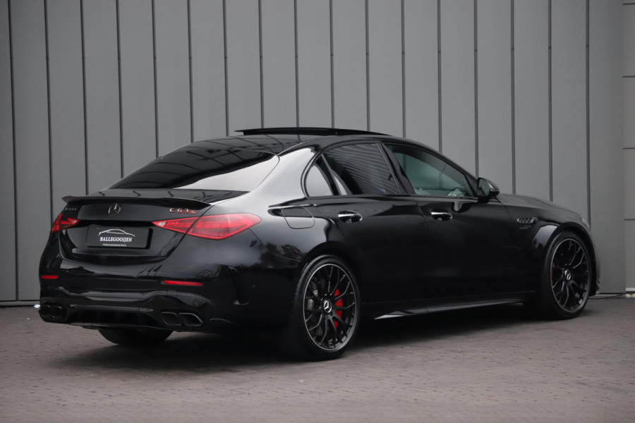 Mercedes-Benz C-Klasse AMG 63 S E Performance | 680PK | Achterasbesturing | Schaalstoelen | Head-up | Sfeerverlichting | Keyless-go | Digital-light | 2