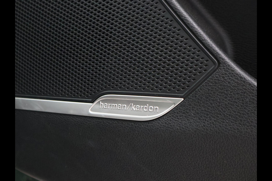 Kia Sportage 1.6 T-GDi PLUG-IN AWD GT-PLUSLINE 265 PK + LEDER | TREKHAAK | PANORAMA | CARBON | 360 CAMERA | HARMAN/KARDON