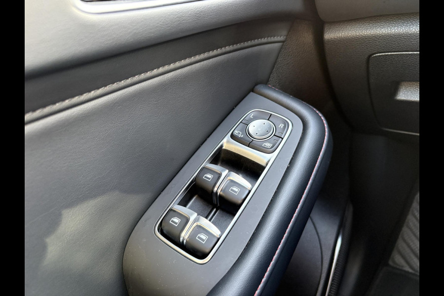 MG EHS 1.5 TGDI Luxury Plug-in Hybride 258pk | Adaptieve Cruise | Lederen Bekleding | Achteruitrijcamera | Navigatie | Elektrische Bestuurdersstoel