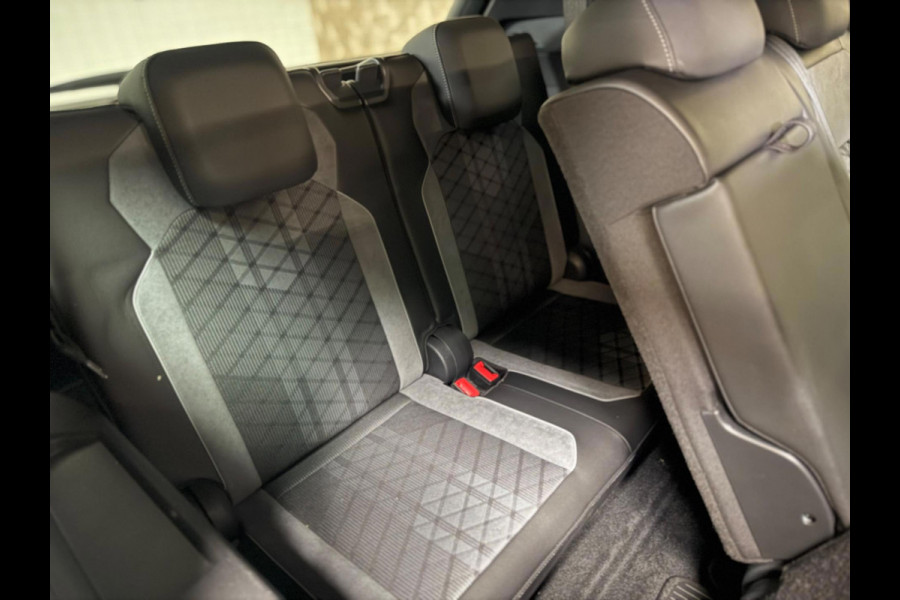 Volkswagen Tiguan 2.0 TSI R-Line Allspace | Pano | 7P | sfeerverlichting | camera | carplay