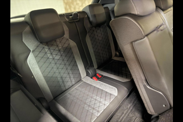 Volkswagen Tiguan 2.0 TSI R-Line Allspace | Pano | 7P | sfeerverlichting | camera | carplay