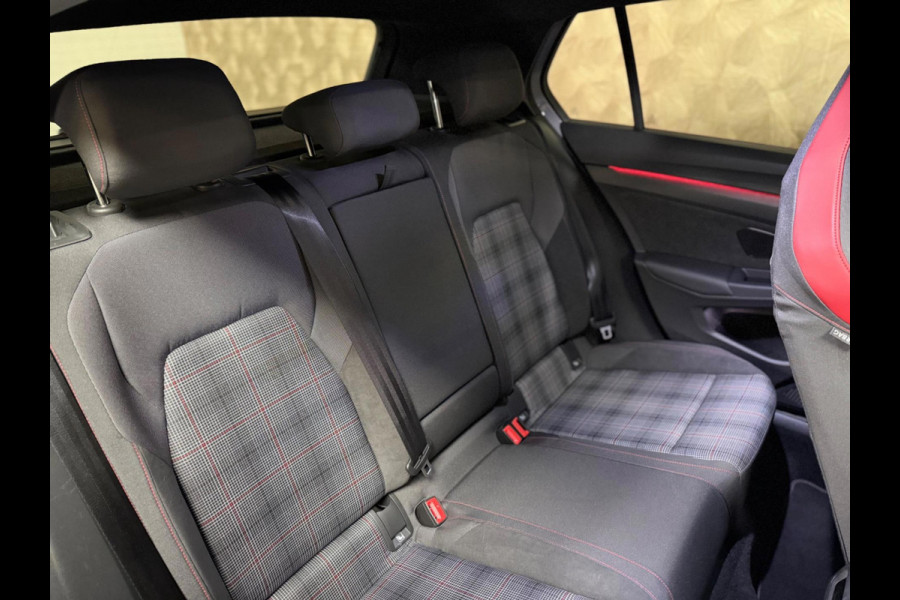 Volkswagen Golf 2.0 TSI GTI 8.5 Facelift | HUD | Harman/Kardon | Camera | Pano