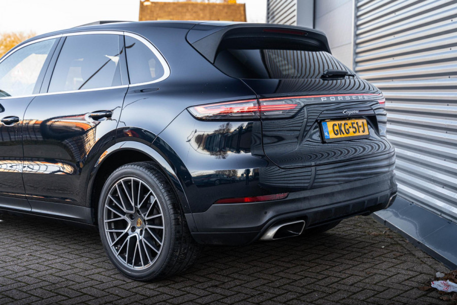 Porsche Cayenne 3.0 Schuifdak Leer Navigatie BOSE Camera Sport Chrono Stoelventilatie