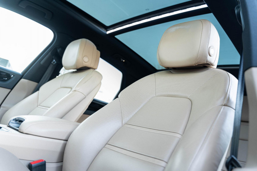 Porsche Cayenne 3.0 Schuifdak Leer Navigatie BOSE Camera Sport Chrono Stoelventilatie