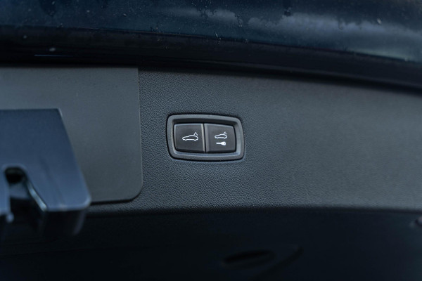 Porsche Cayenne 3.0 Schuifdak Leer Navigatie BOSE Camera Sport Chrono Stoelventilatie