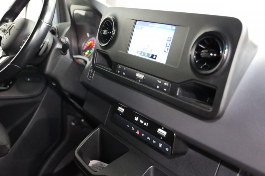Mercedes-Benz Sprinter 317 1.9 CDI L1H1 170PK 2000KG TREKVERMOGEN
