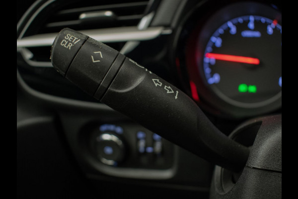 Opel Corsa 1.2 Edition Sport (APPLE CARPLAY,CRUISE,PDC,LANE ASSIST,LED,ELEKTRISCH PAKKET,SPORTSTOELEN,LM VELGEN,NETTE STAAT)