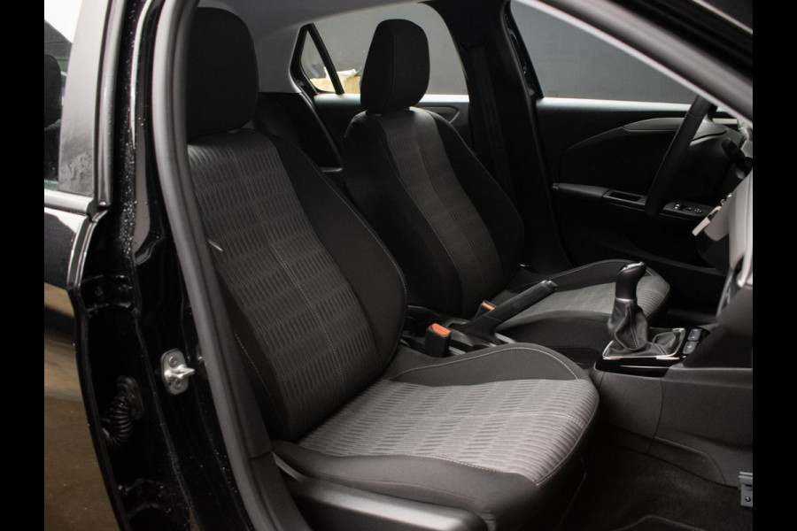 Opel Corsa 1.2 Edition Sport (APPLE CARPLAY,CRUISE,PDC,LANE ASSIST,LED,ELEKTRISCH PAKKET,SPORTSTOELEN,LM VELGEN,NETTE STAAT)