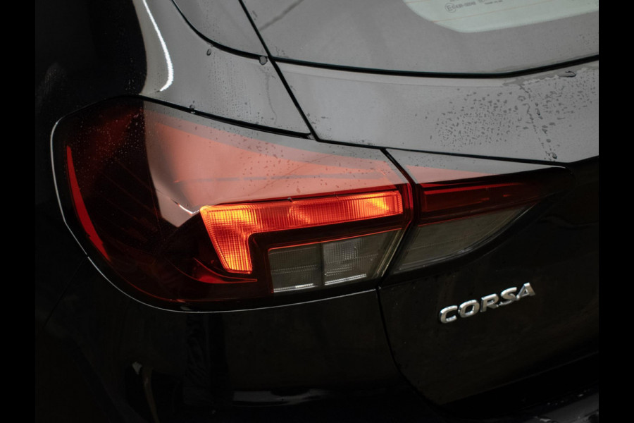 Opel Corsa 1.2 Edition Sport (APPLE CARPLAY,CRUISE,PDC,LANE ASSIST,LED,ELEKTRISCH PAKKET,SPORTSTOELEN,LM VELGEN,NETTE STAAT)