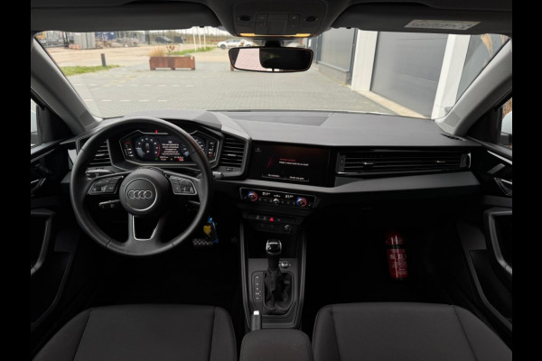 Audi A1 Sportback 30 TFSI S line automaat NAVI PDC SPORTVELGEN VIRTUAL CLIMATE