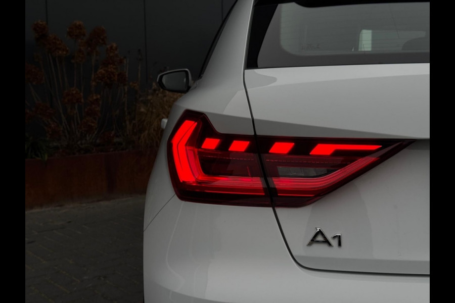 Audi A1 Sportback 30 TFSI S line automaat NAVI PDC SPORTVELGEN VIRTUAL CLIMATE