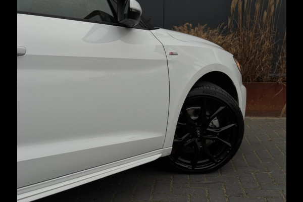 Audi A1 Sportback 30 TFSI S line automaat NAVI PDC SPORTVELGEN VIRTUAL CLIMATE