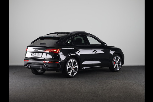 Audi Q5 Sportback 55 TFSI e S edition Competition 367pk | Panoramdak | Head Up Display | Luchtvering | B&O Audio | Verwarmbare voorstoelen | Trekhaak