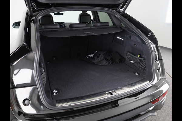 Audi Q5 Sportback 55 TFSI e S edition Competition 367pk | Panoramdak | Head Up Display | Luchtvering | B&O Audio | Verwarmbare voorstoelen | Trekhaak