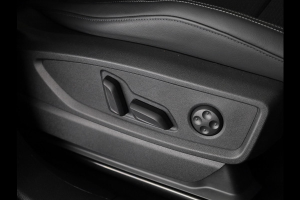 Audi Q5 Sportback 55 TFSI e S edition Competition 367pk | Panoramdak | Head Up Display | Luchtvering | B&O Audio | Verwarmbare voorstoelen | Trekhaak