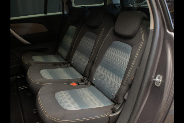 Citroën C4 Grand SpaceTourer 1.2 PureTech Shine 7p. Sport (APPLE CARPLAY,NAVI,CAMERA,360 VIEW,LEDER,GETINT,CLIMATE,SPORTSTOELEN)