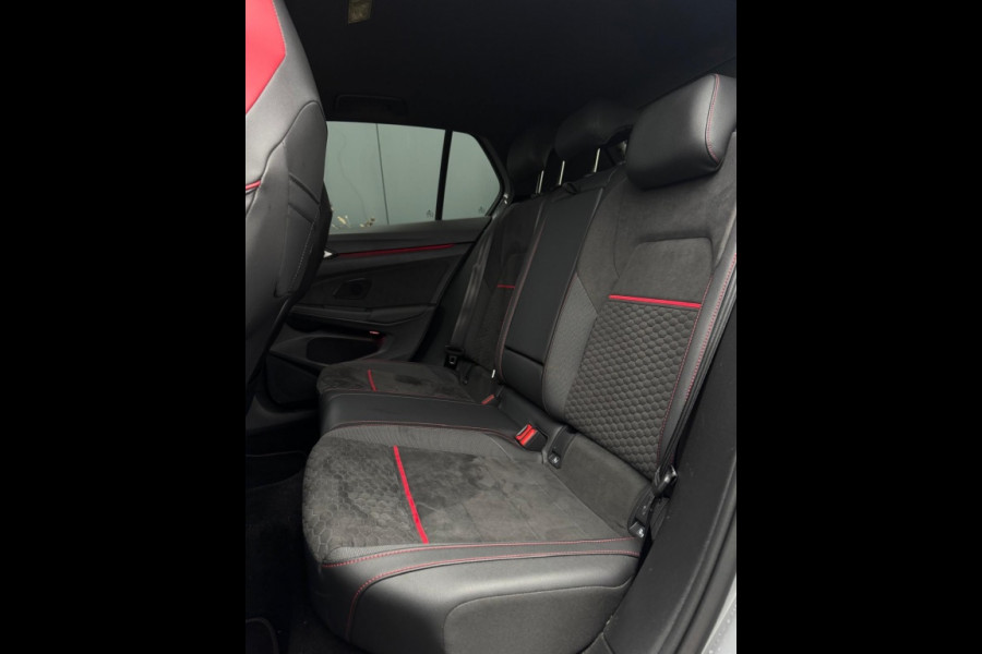 Volkswagen Golf 2.0 TSI GTI CLUBSPORT Pano Navi Climate Sfeer Elek pakket Sportv