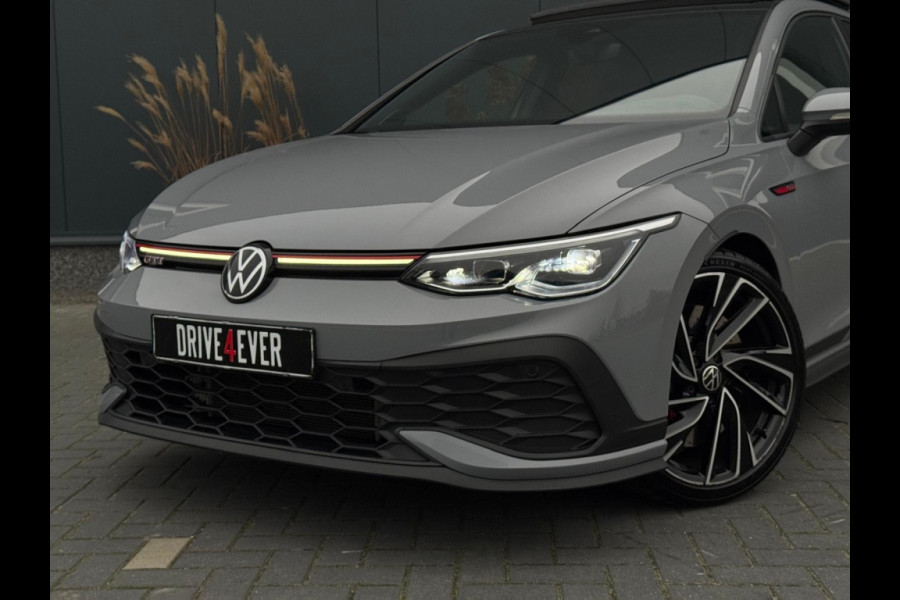 Volkswagen Golf 2.0 TSI GTI CLUBSPORT Pano Navi Climate Sfeer Elek pakket Sportv