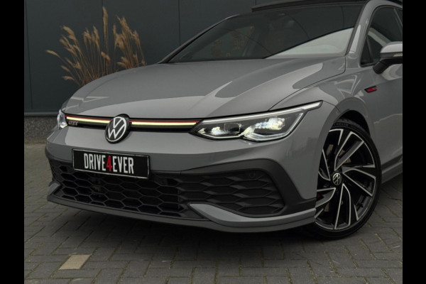 Volkswagen Golf 2.0 TSI GTI CLUBSPORT Pano Navi Climate Sfeer Elek pakket Sportv