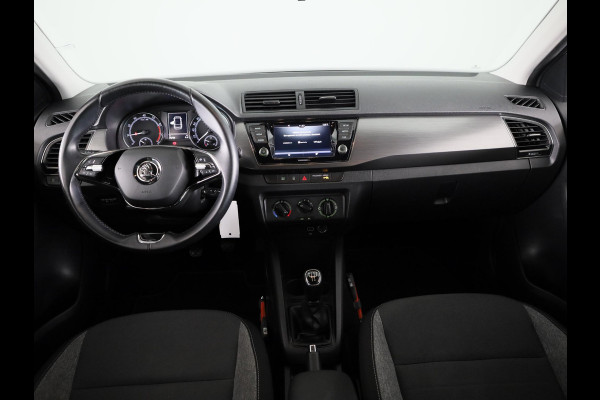 Škoda Fabia Combi 1.0 TSI Business Edition 95 pk | Navigatie via App | Parkeersensoren achter | Airco | Cruise control | Apple Carplay/Android Auto |