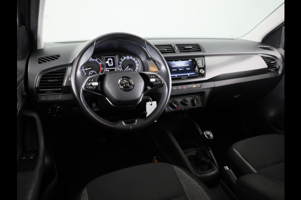 Škoda Fabia Combi 1.0 TSI Business Edition 95 pk | Navigatie via App | Parkeersensoren achter | Airco | Cruise control | Apple Carplay/Android Auto |